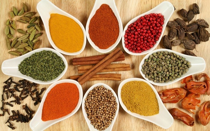 Gebelikte Baharatlı Yemek Bebeğe Zararlı mı?