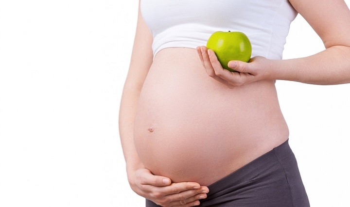 gebelikte-elma-yemek